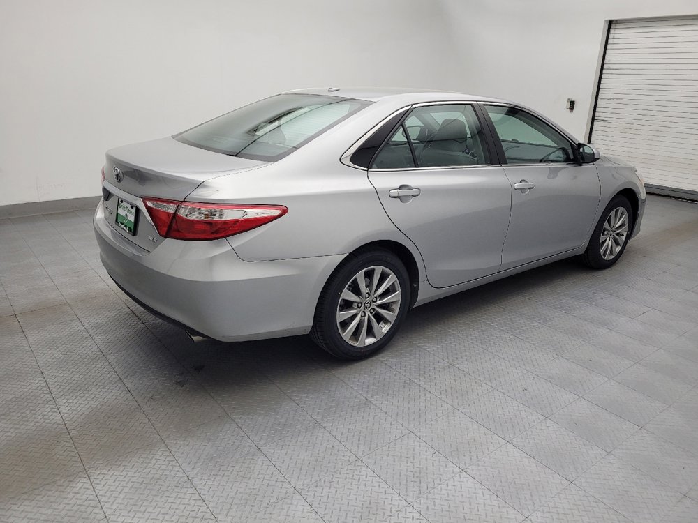 Used 2016 Toyota Camry XLE FWD image 10