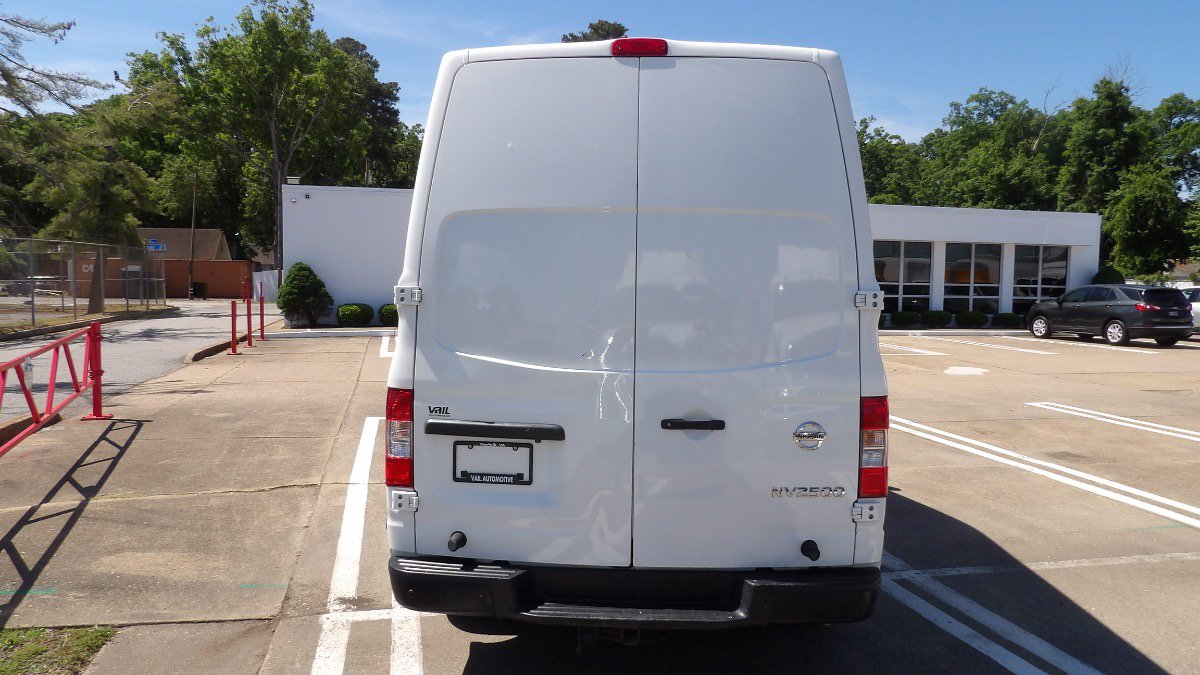 Used 2020 Nissan NV 2500 SV RWD image 3