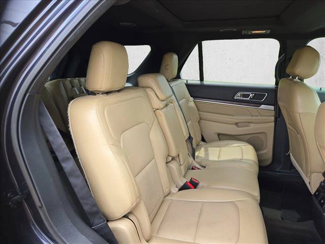 Used 2017 Ford Explorer Limited w/ Equipment Group 301A FWD image 22