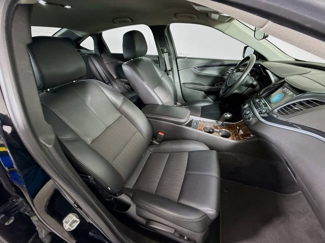 Used 2019 Chevrolet Impala LT FWD image 29