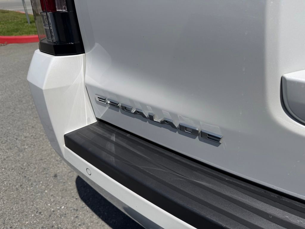 Used 2016 Cadillac Escalade ESV Platinum AWD/4WD image 10
