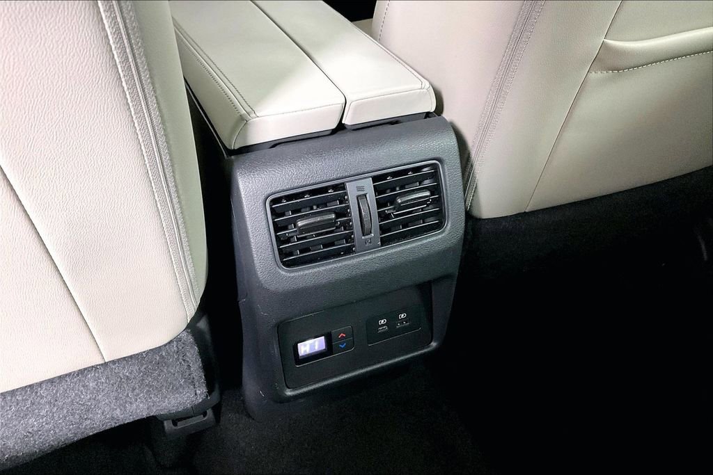 Used 2023 Nissan Rogue SL w/ SL Premium Package image 35