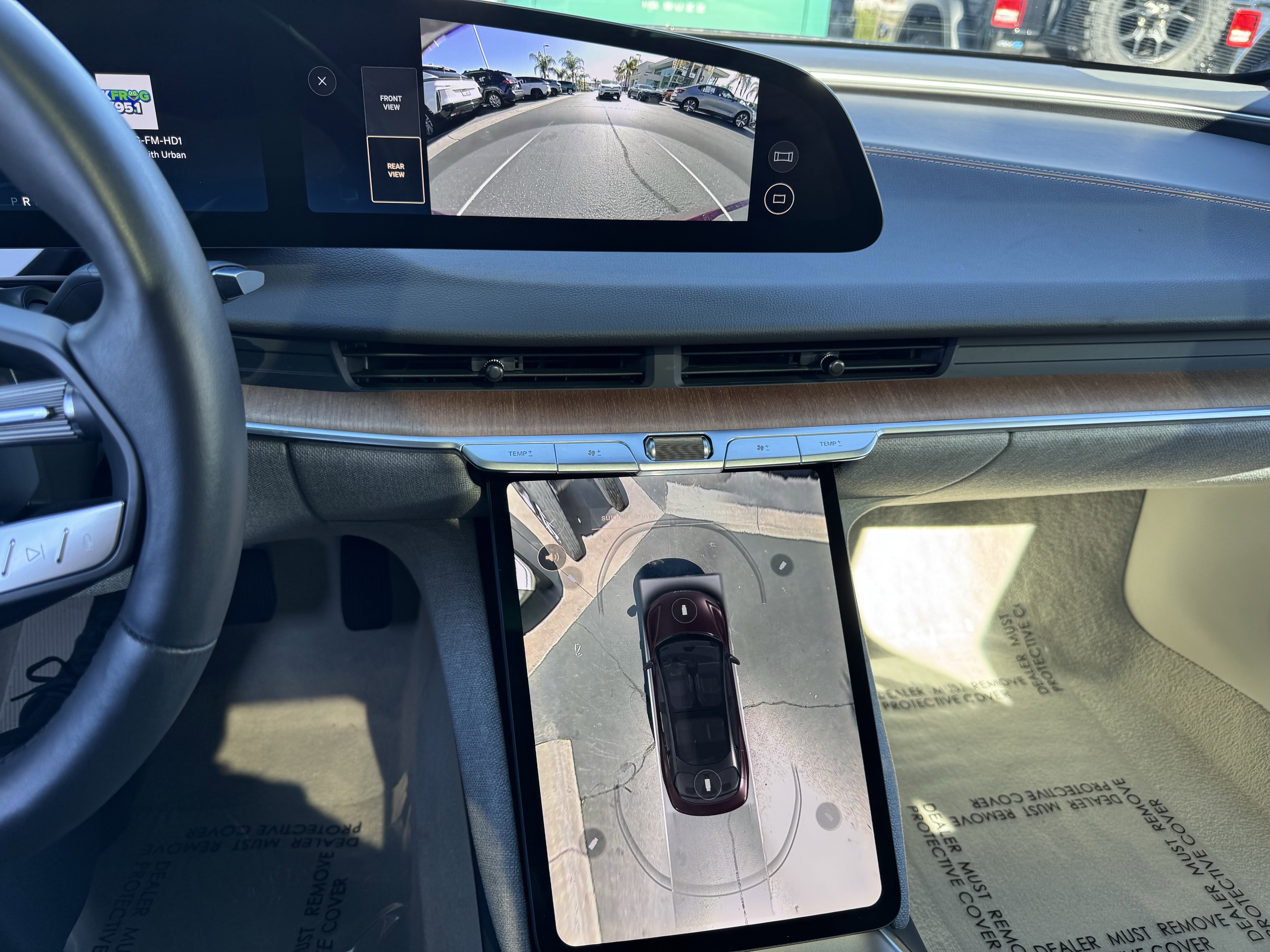 Used 2024 Lucid Air Touring image 32