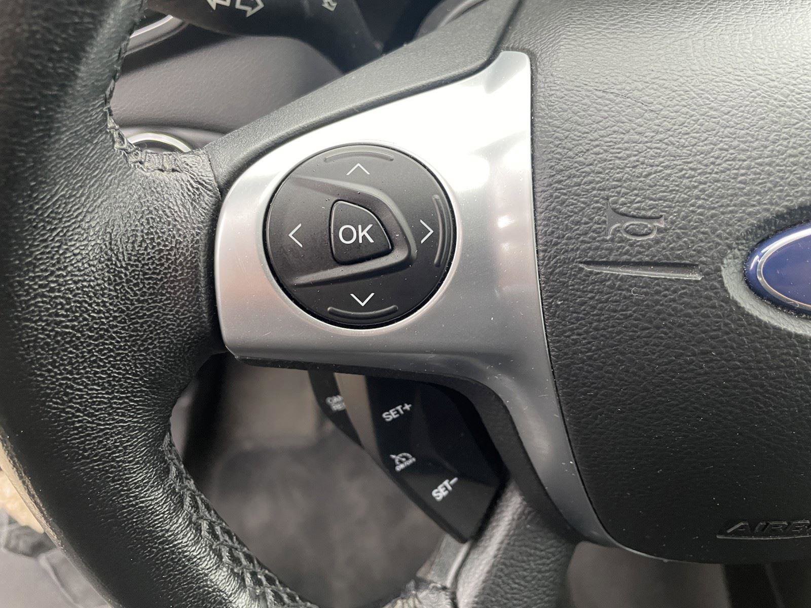 Used 2013 Ford Escape Titanium w/ Class II Trailer Tow Pkg image 14