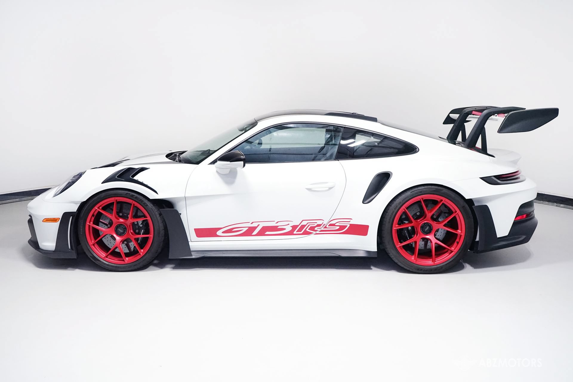 Used 2023 Porsche 911 GT3 RS RWD image 5