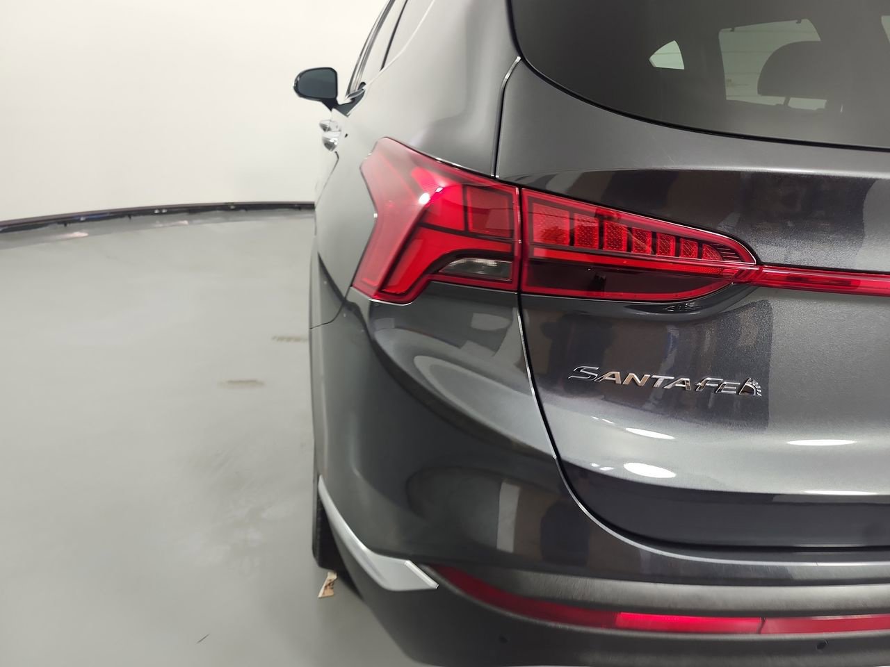 Used 2022 Hyundai Santa Fe Limited AWD/4WD image 30