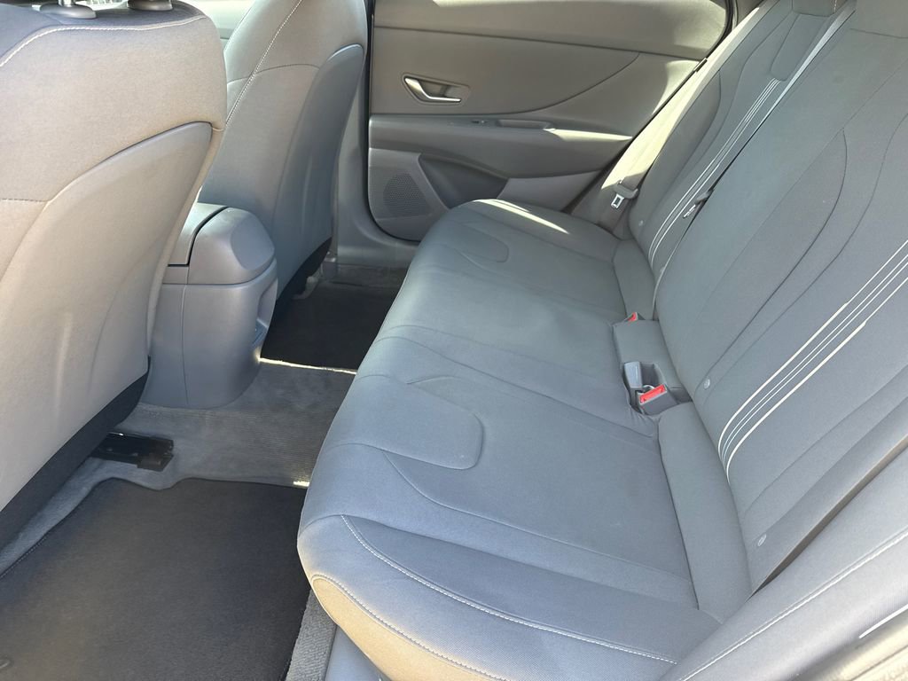 Certified 2025 Hyundai Elantra Sport FWD image 15