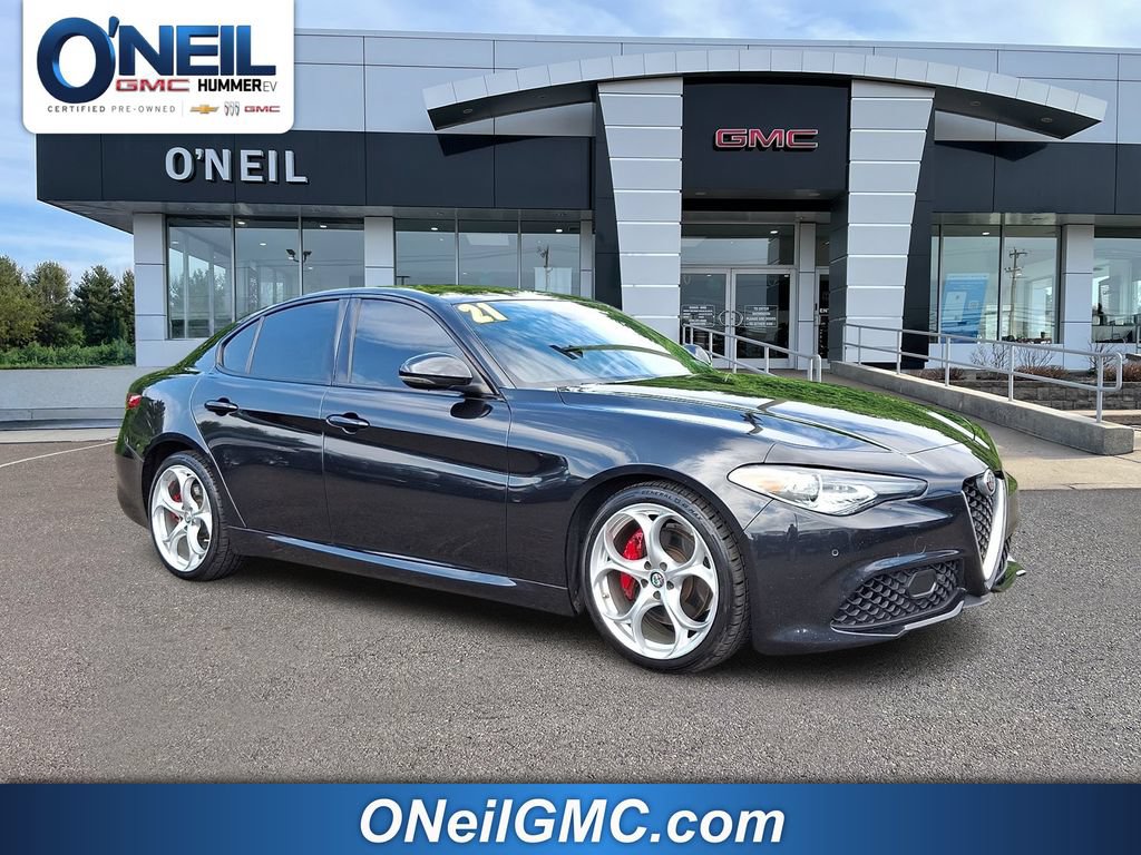Used 2021 Alfa Romeo Giulia Ti Sport RWD image 1