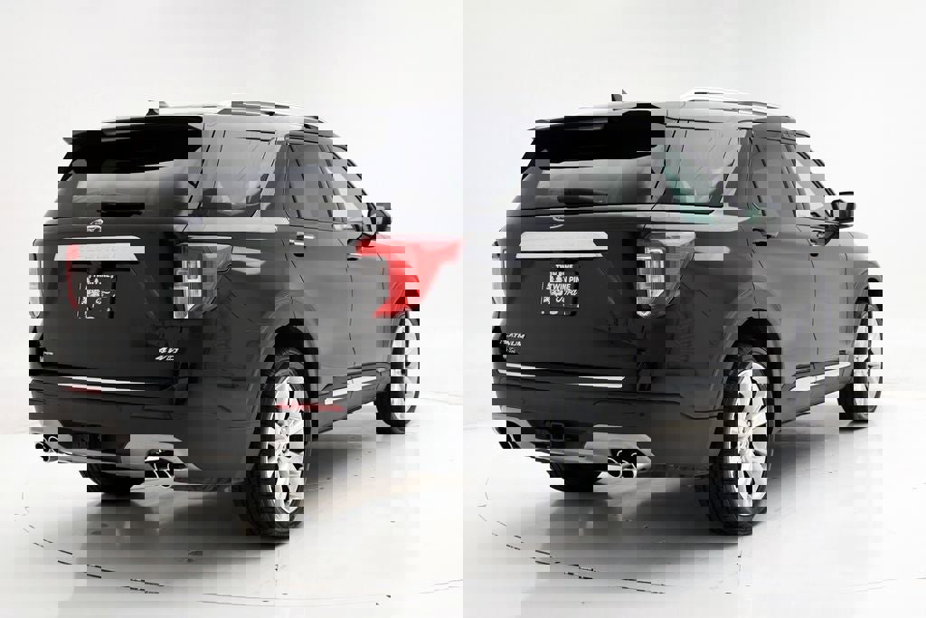 Used 2022 Ford Explorer Platinum w/ Equipment Group 601A image 9