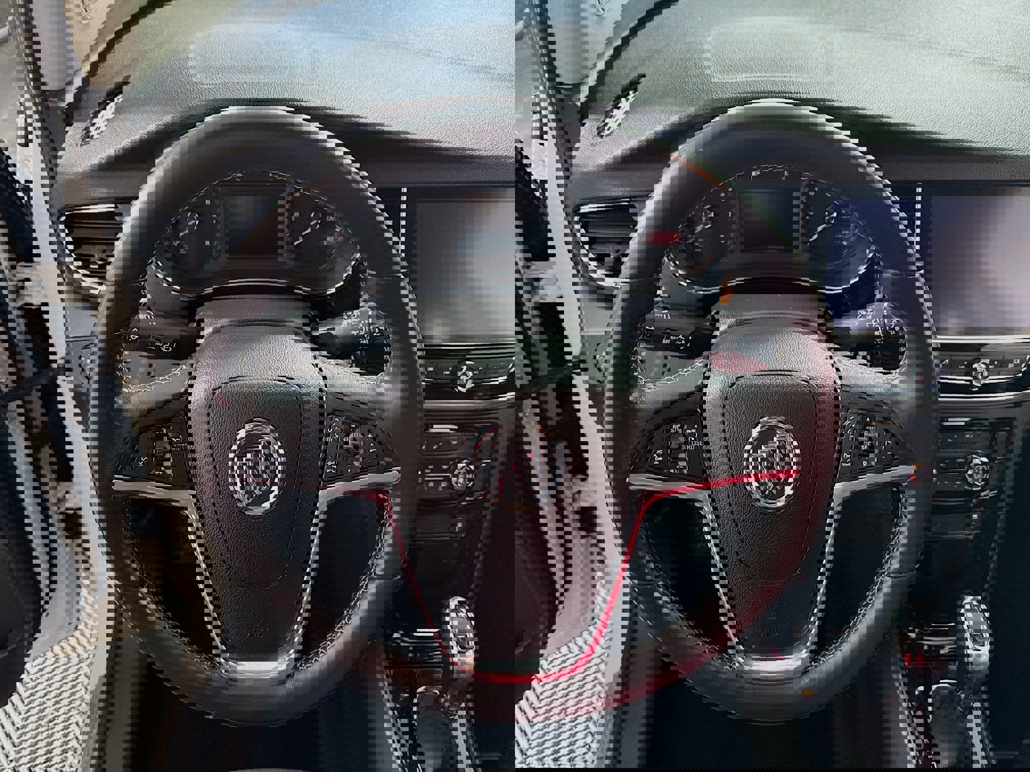 Used 2019 Buick Encore Preferred image 13