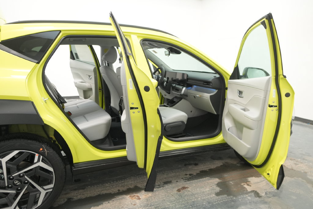 New 2026 Hyundai Kona SEL Premium AWD/4WD image 30