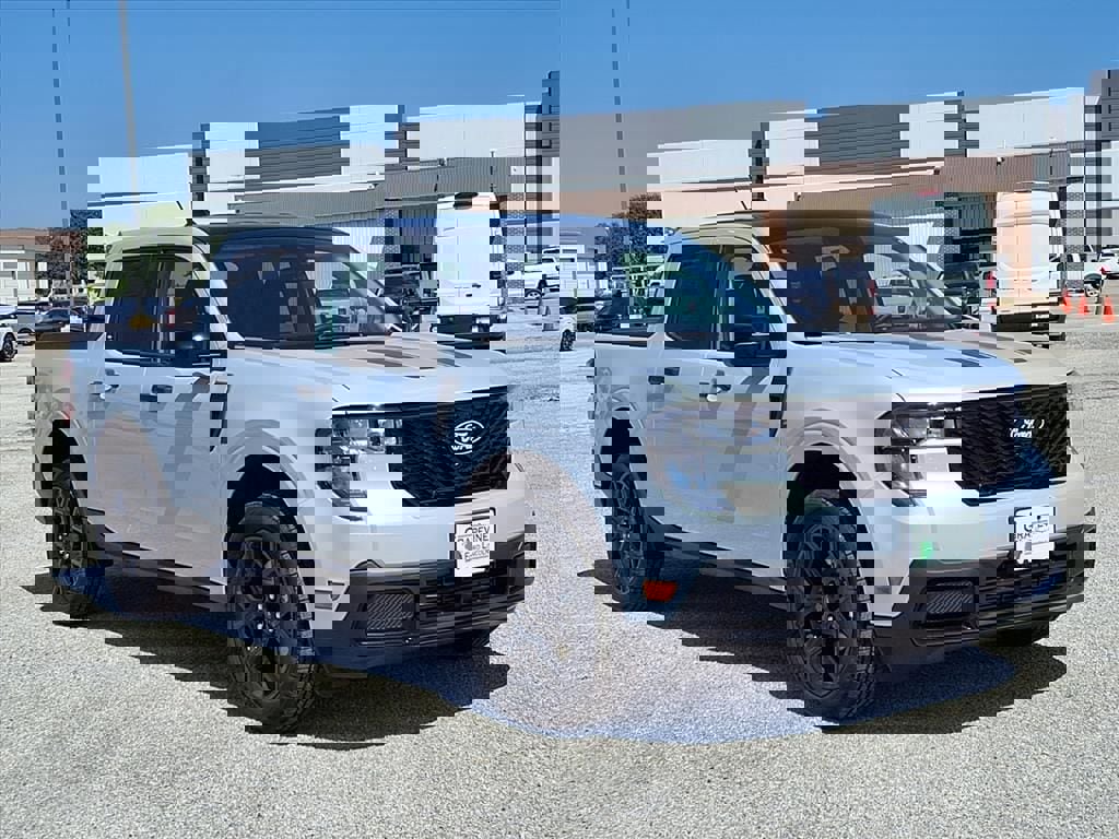 New 2025 Ford Maverick XLT w/ XLT Luxury Package image 10