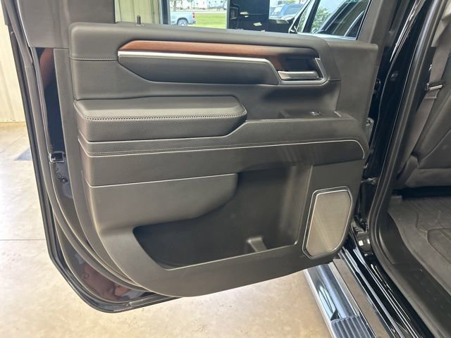 Used 2025 GMC Sierra 3500 Denali w/ Denali Reserve Package image 33