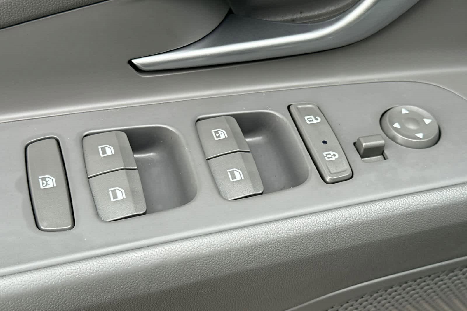 Used 2023 Hyundai Elantra SEL w/ Convenience Package image 14