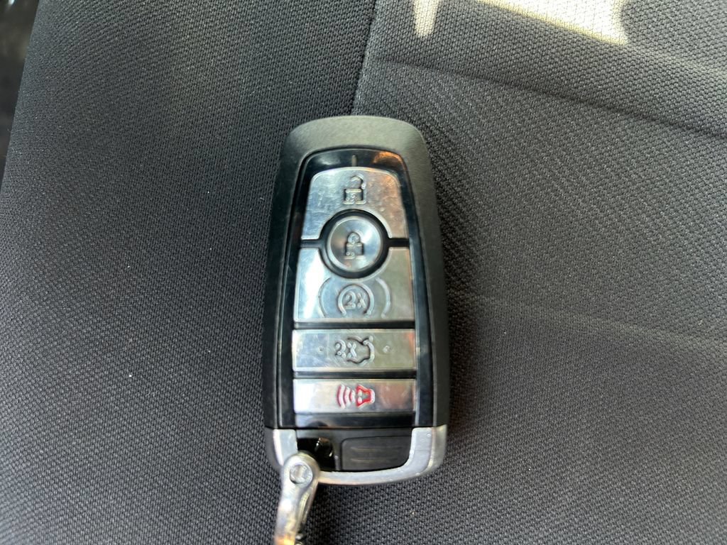 Used 2018 Ford Mustang GT RWD image 31