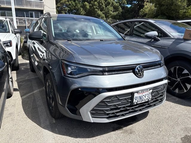 Certified 2025 Volkswagen Taos S FWD image 2
