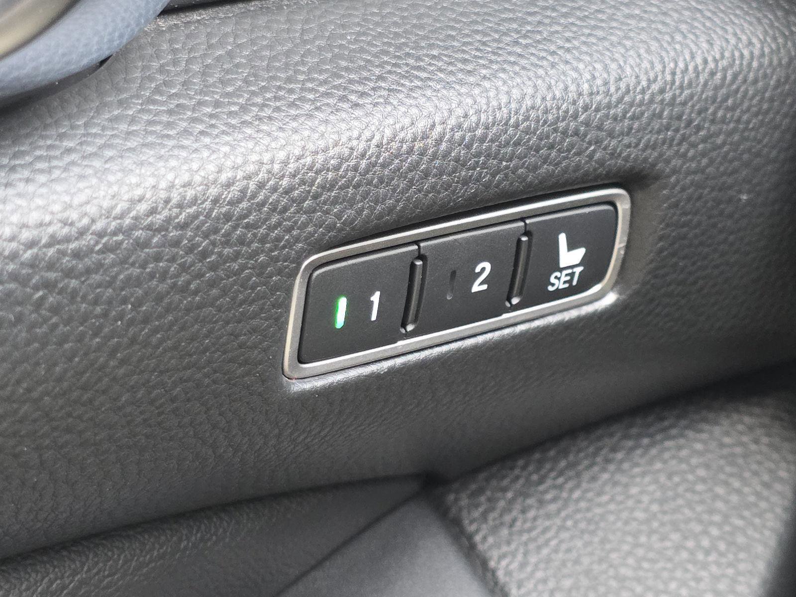 Used 2020 Honda Accord Touring image 11
