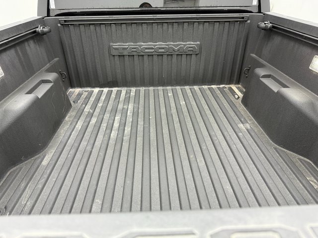 Used 2025 Toyota Tacoma SR5 image 36