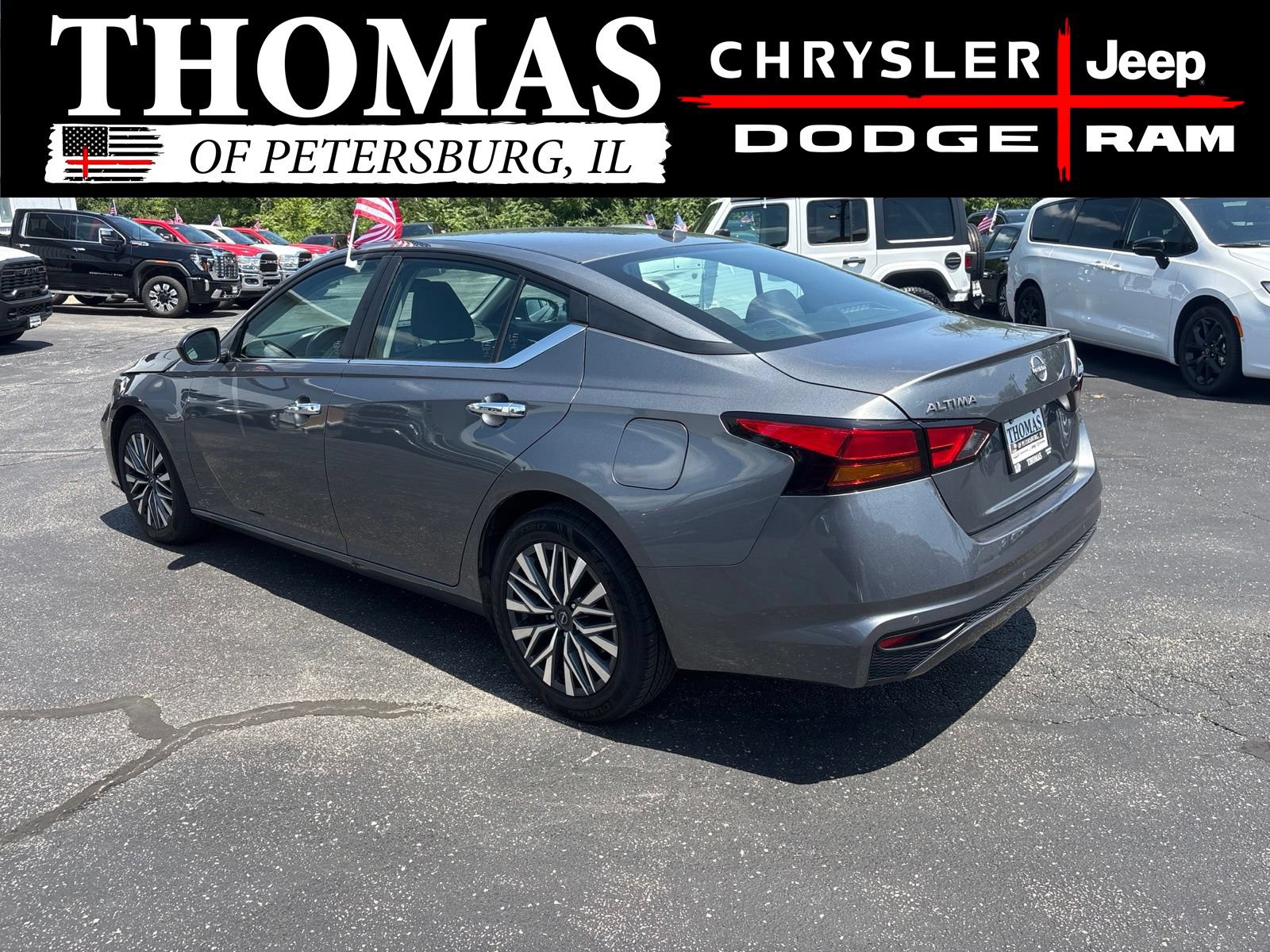 Used 2025 Nissan Altima 2.5 SV FWD image 4