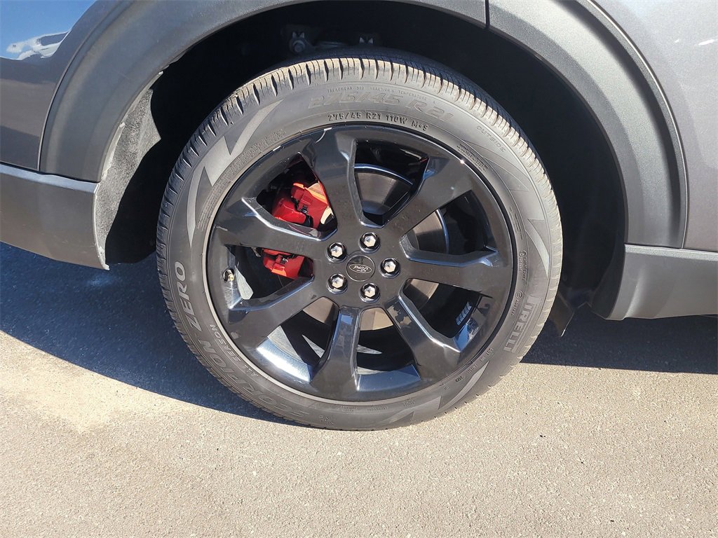 Certified 2022 Ford Explorer ST w/ ST Street Pack image 5