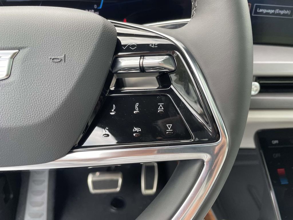 New 2026 Cadillac Vistiq Sport image 25