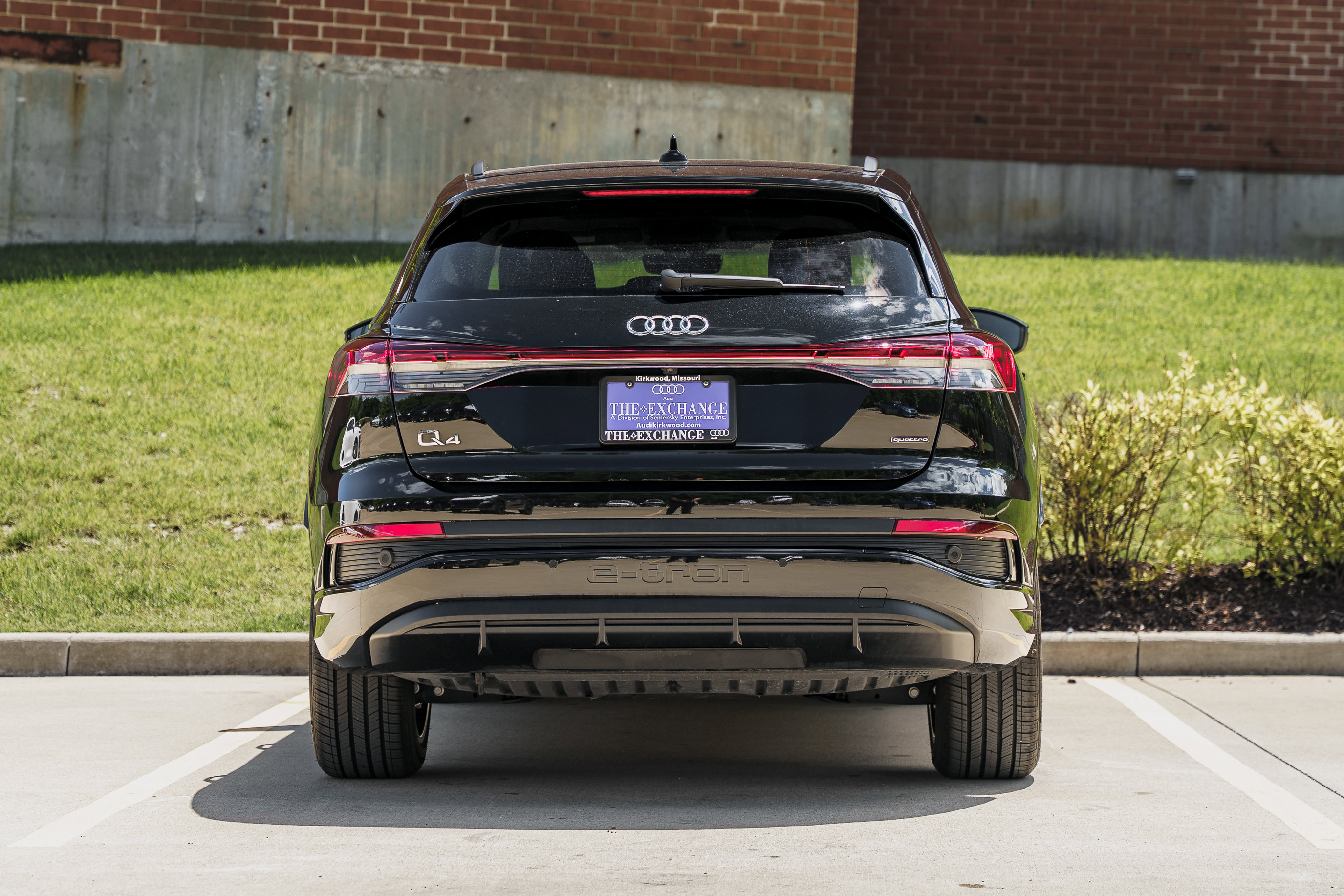 Used 2023 Audi Q4 e-tron Premium w/ Convenience Package AWD/4WD image 27