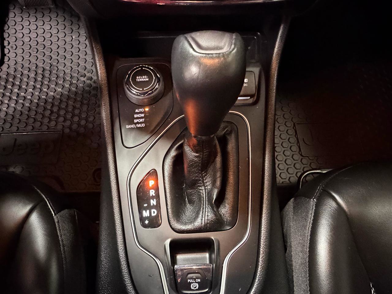 Used 2022 Jeep Cherokee Latitude w/ Trailer Tow Group image 35