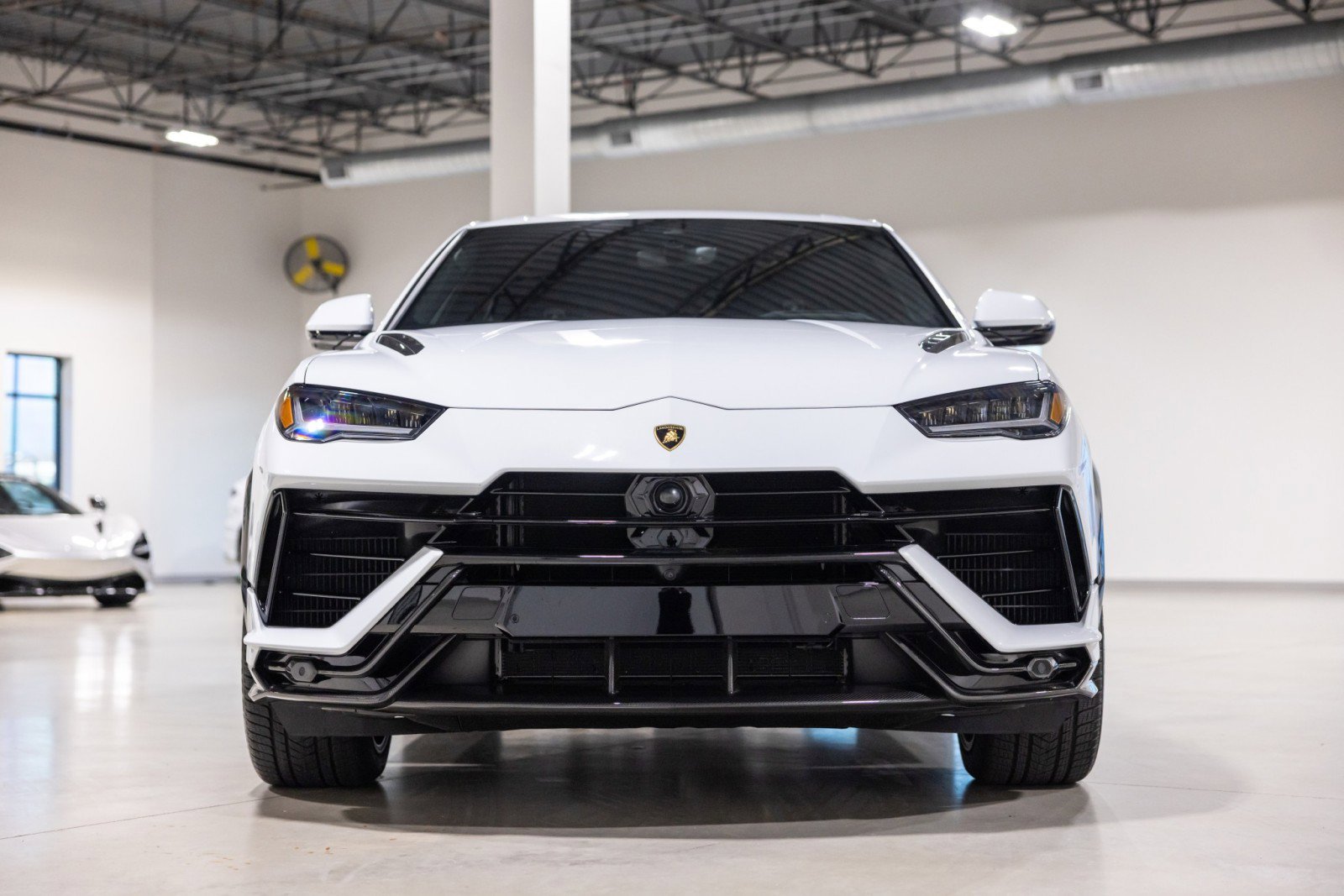 Used 2023 Lamborghini Urus Performante image 2