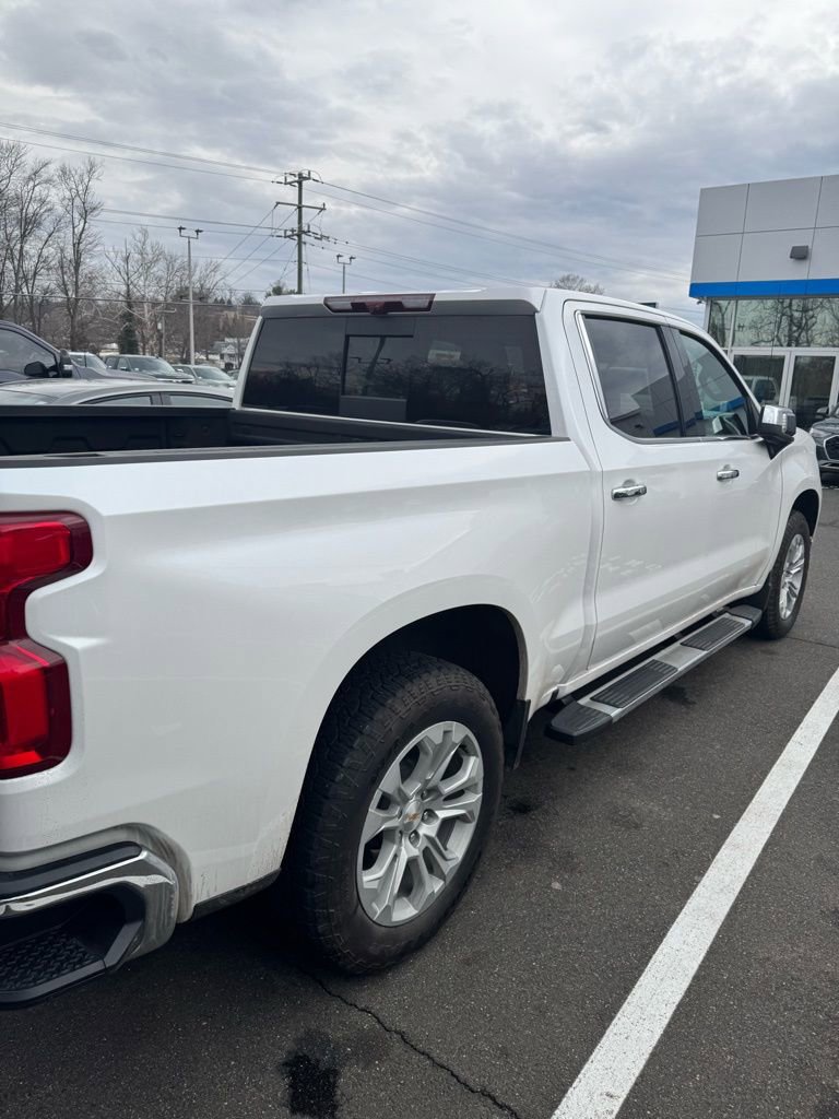 Used 2025 Chevrolet Silverado 1500 LTZ w/ LTZ Premium Package image 4