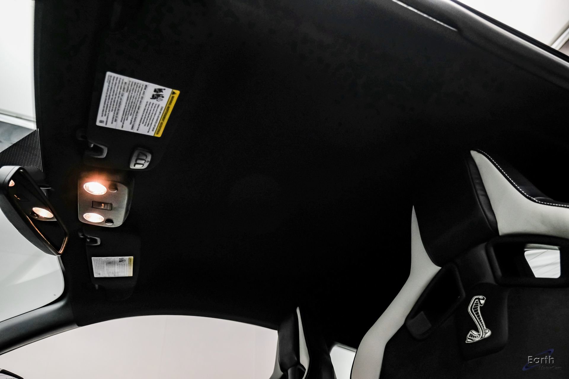 Used 2021 Ford Mustang Shelby GT500 w/ Carbon Fiber Track Pack image 43