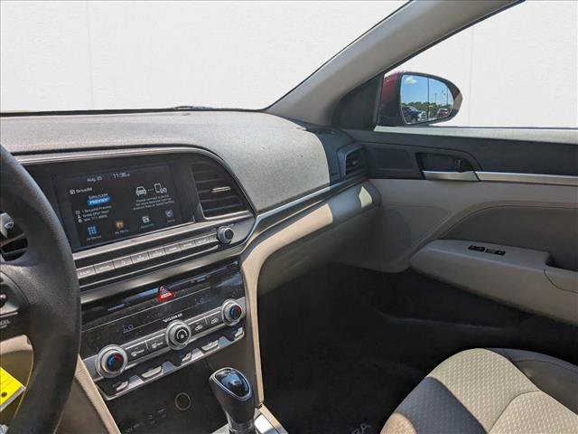 Used 2020 Hyundai Elantra SEL image 12