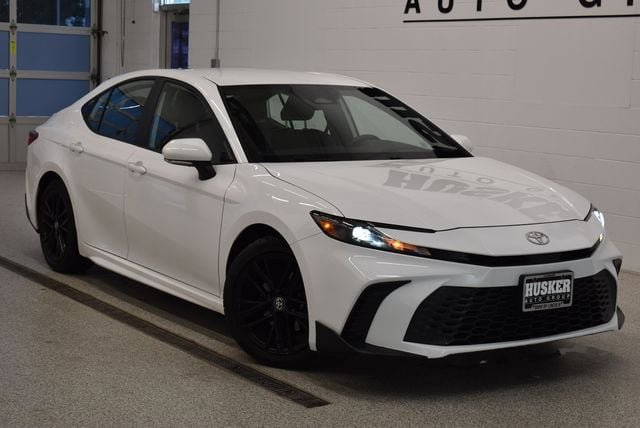 Used 2025 Toyota Camry SE