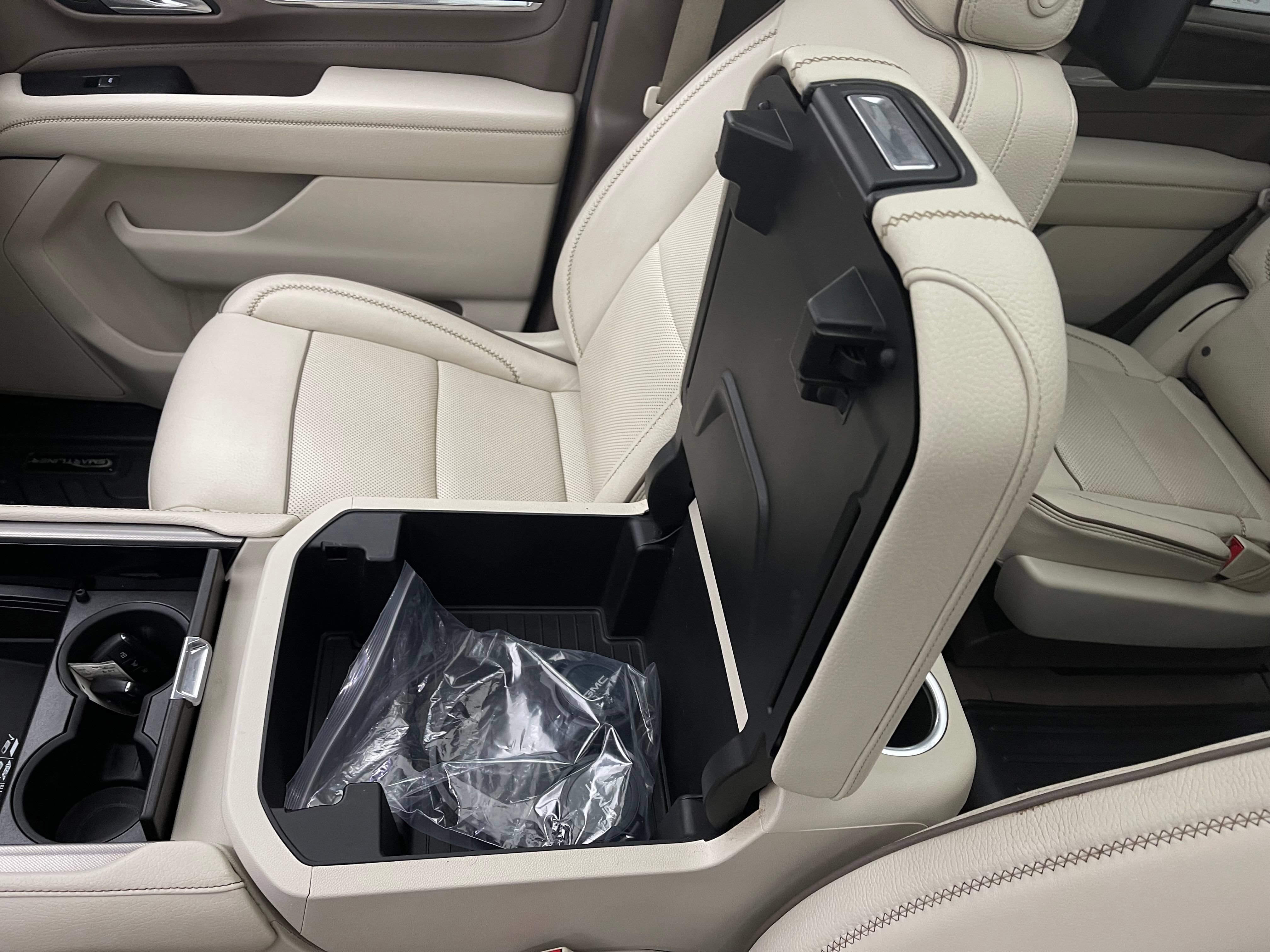 Used 2024 GMC Yukon Denali AWD/4WD image 41