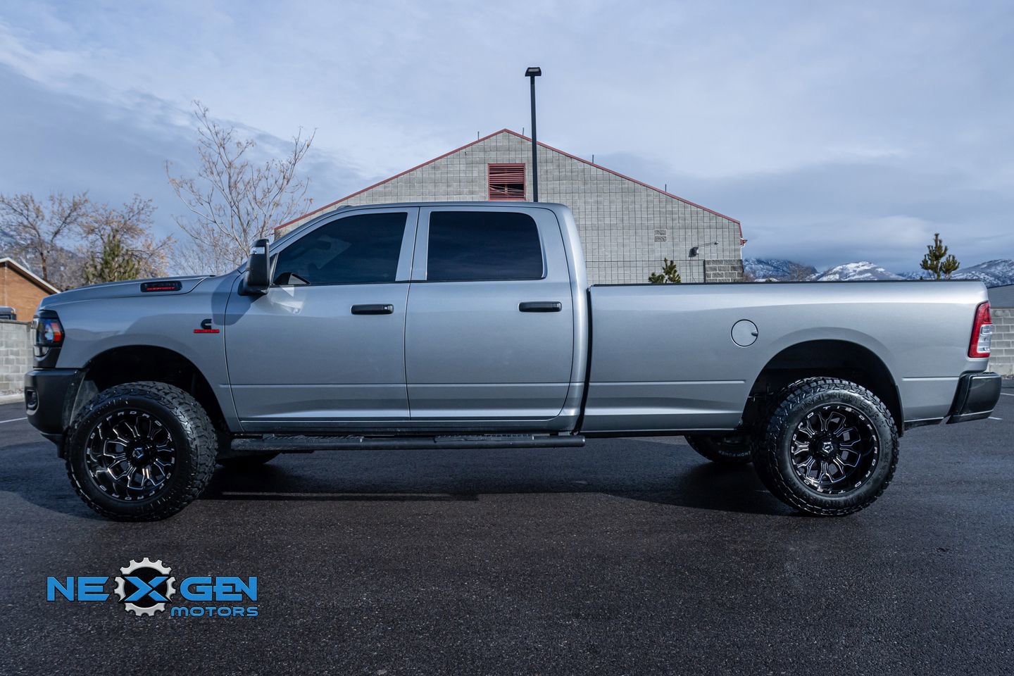 Used 2024 RAM 3500 Tradesman w/ Convenience Group image 4