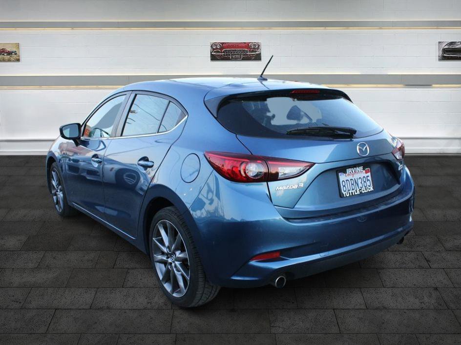 Used 2018 MAZDA MAZDA3 Touring image 5
