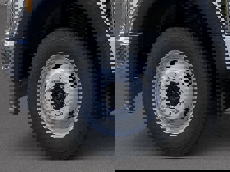 New 2026 Ford F450 XL w/ XL Chrome Package image 19