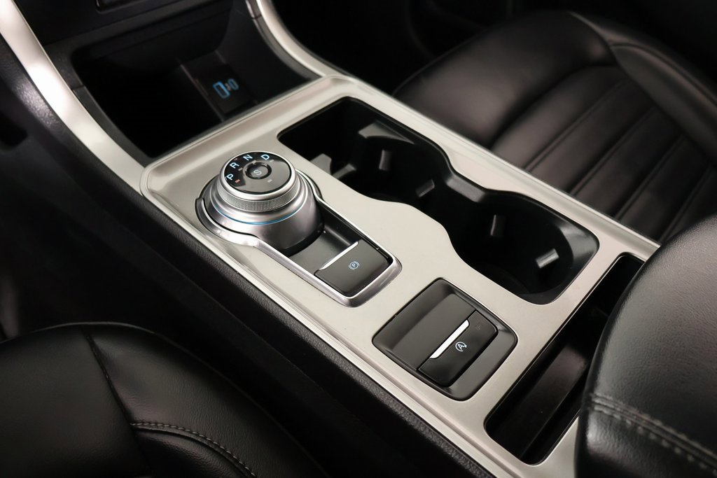 Used 2024 Ford Edge SEL image 8