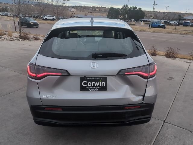Used 2024 Honda HR-V LX image 7