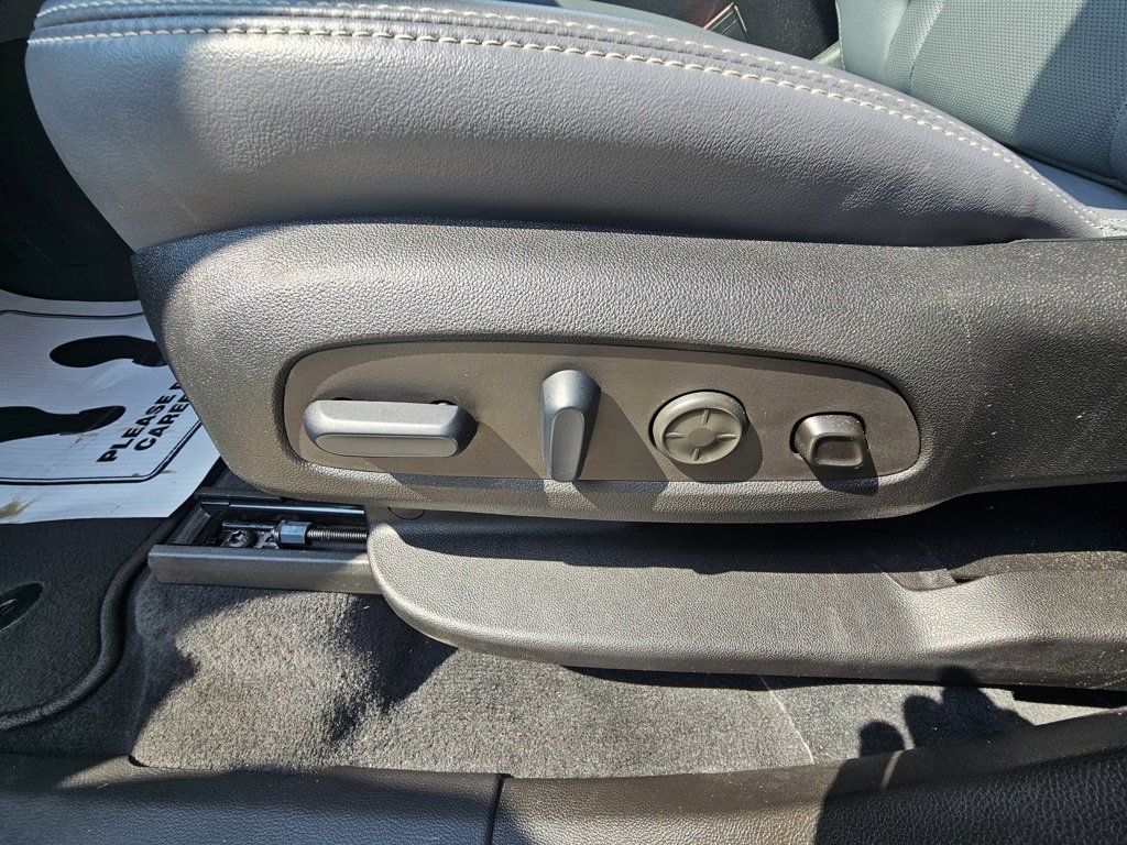 Used 2024 Buick Enclave Premium image 21