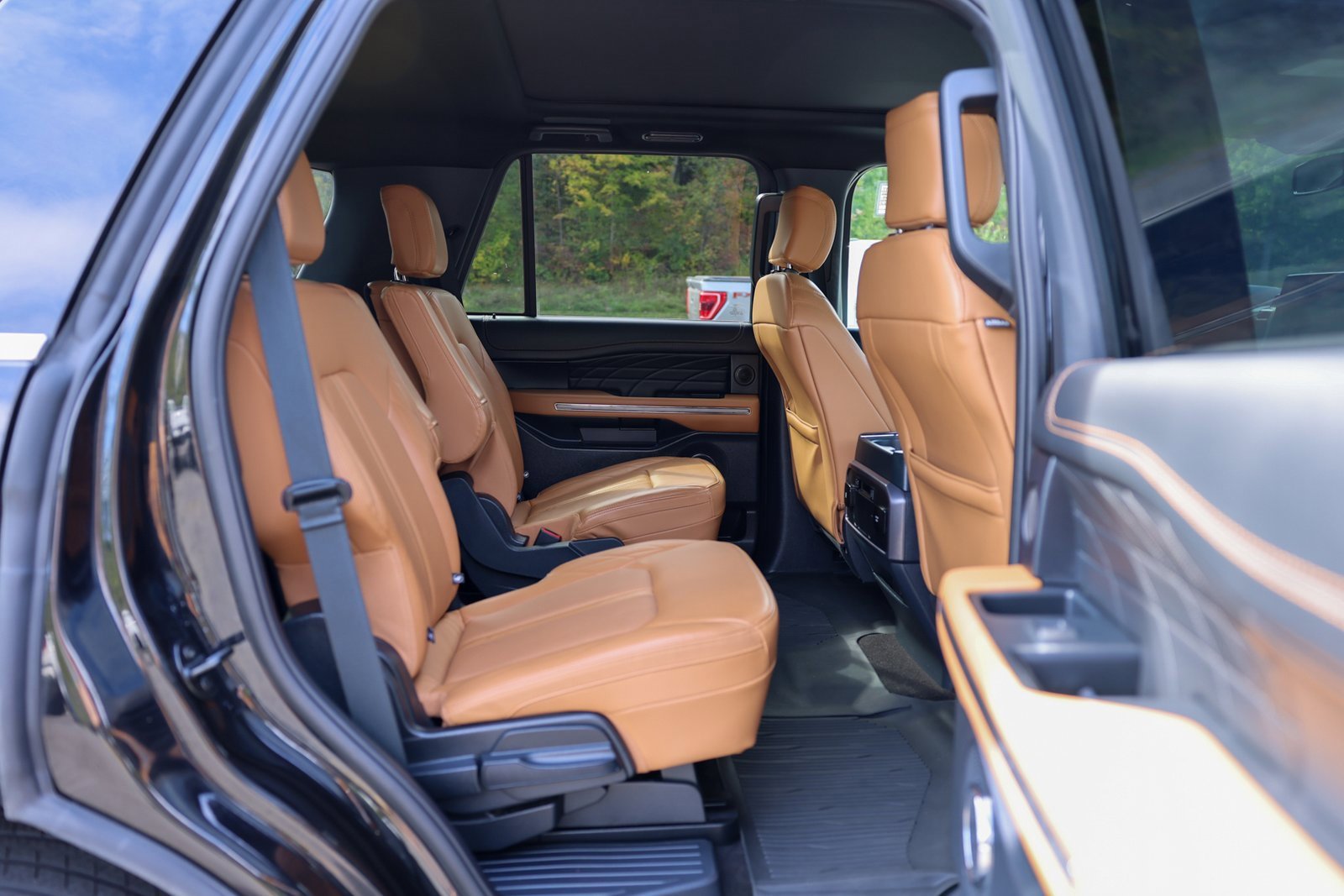 Certified 2022 Ford Expedition Platinum image 16