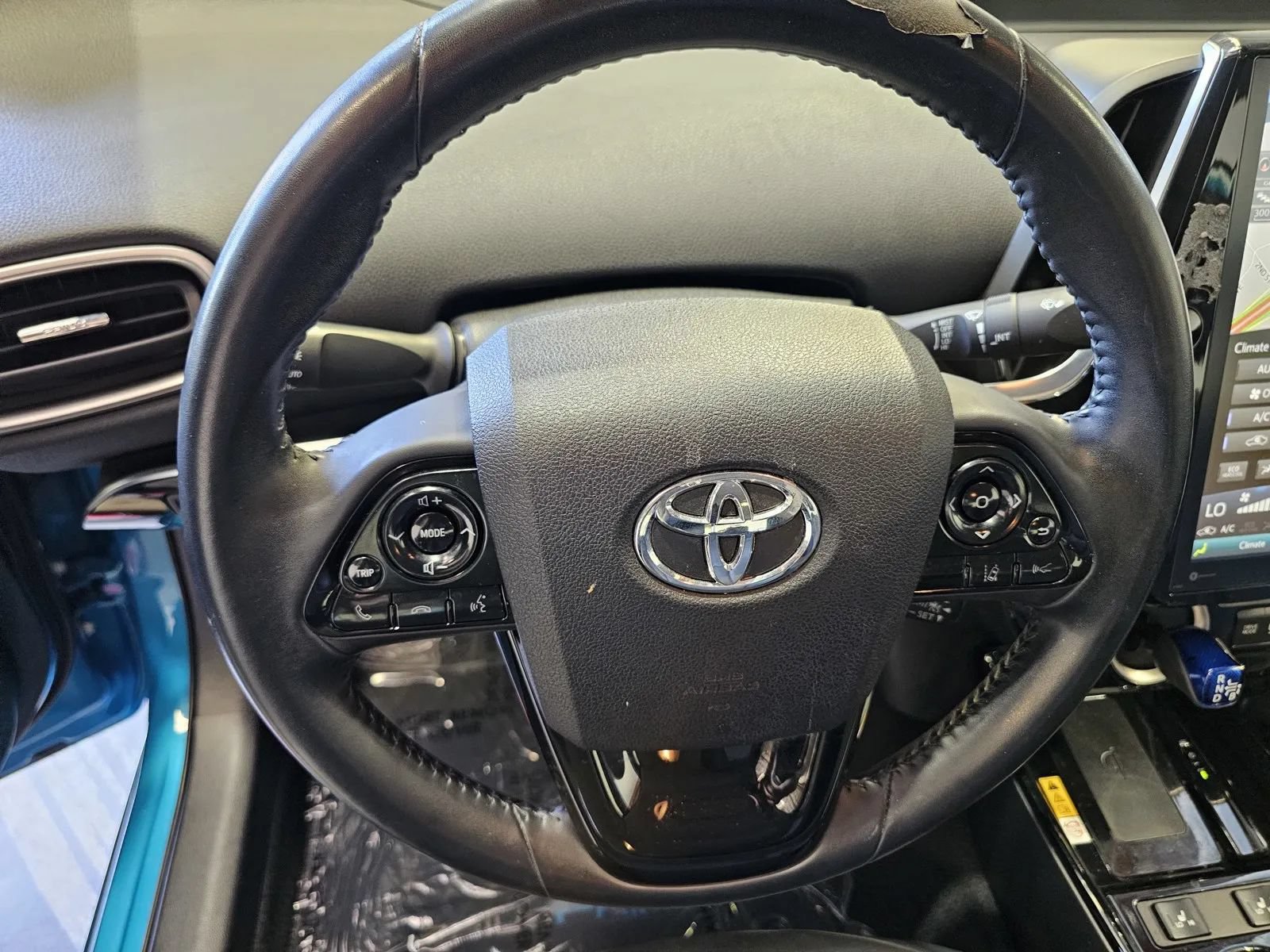 Used 2020 Toyota Prius Prime XLE w/ Carpet Mat Package FWD image 15