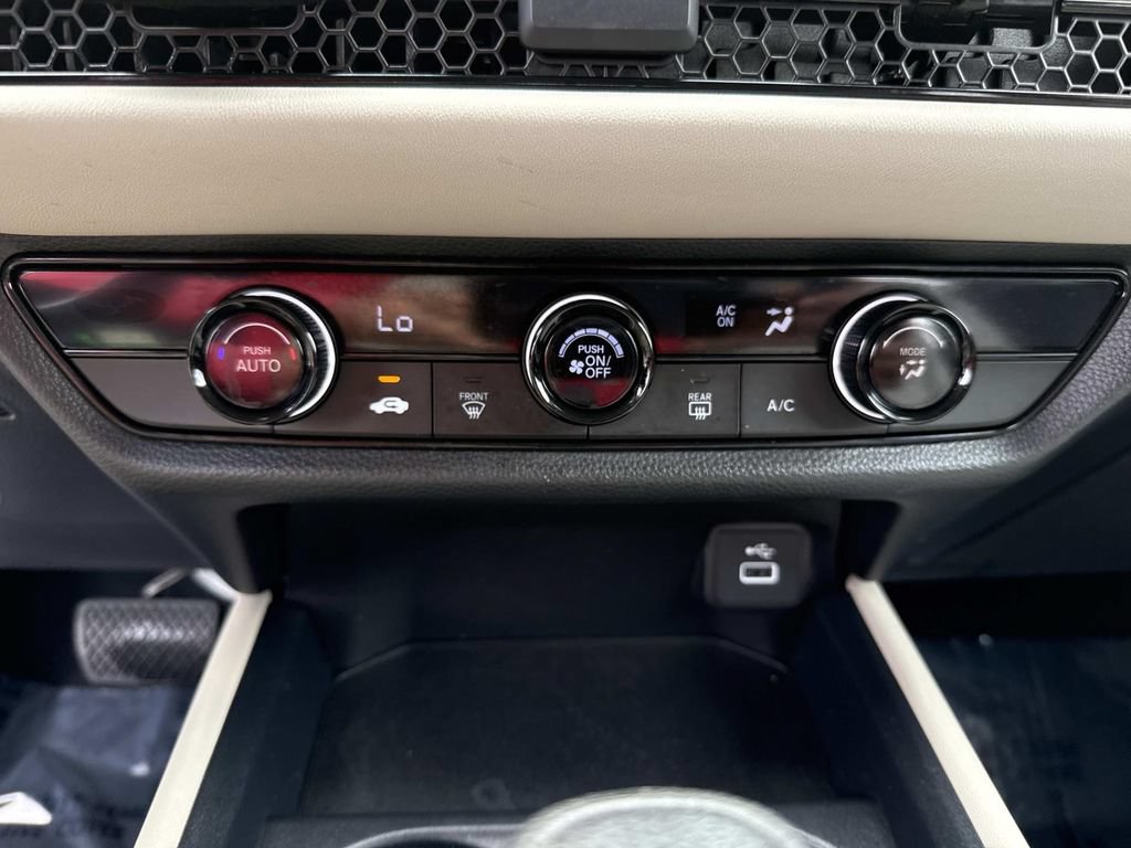 Used 2024 Honda HR-V LX image 28