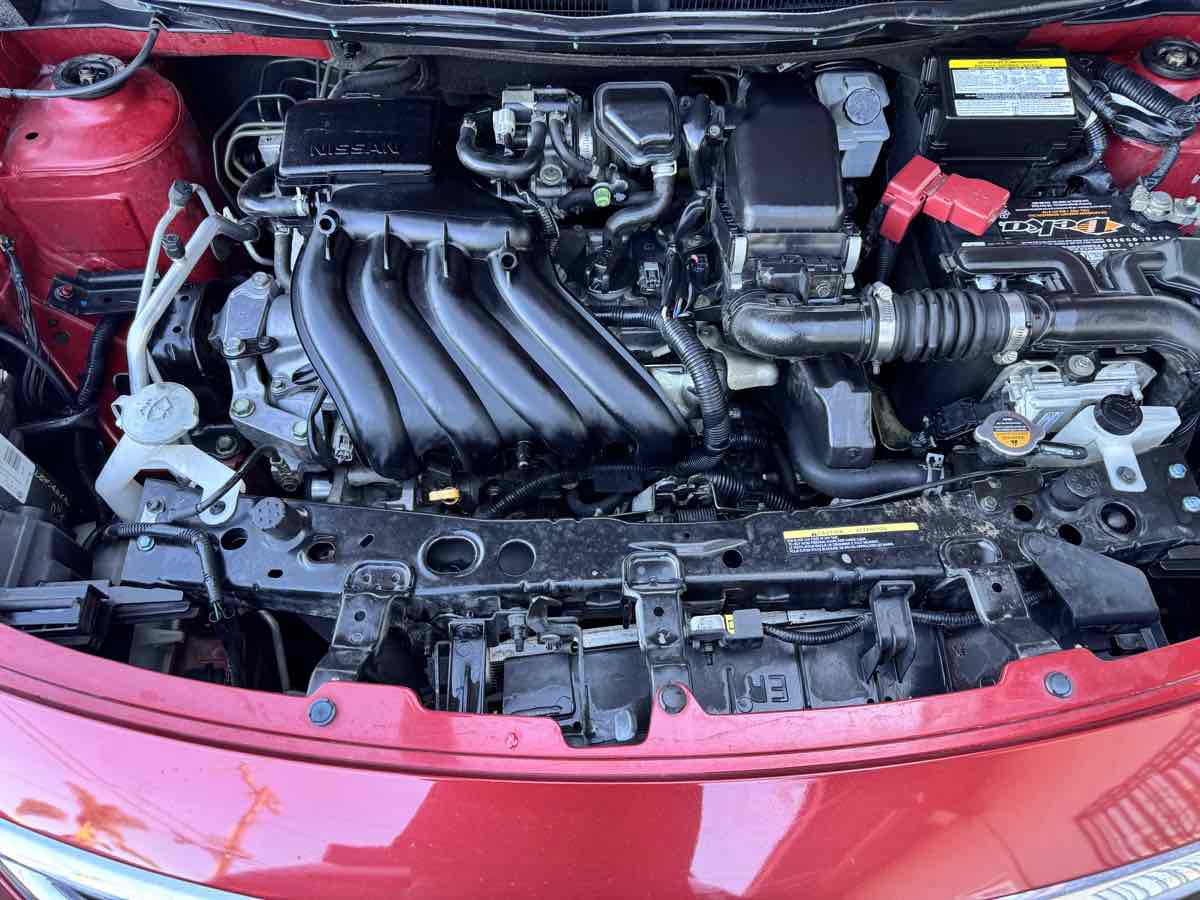 Used 2018 Nissan Versa SV FWD image 21