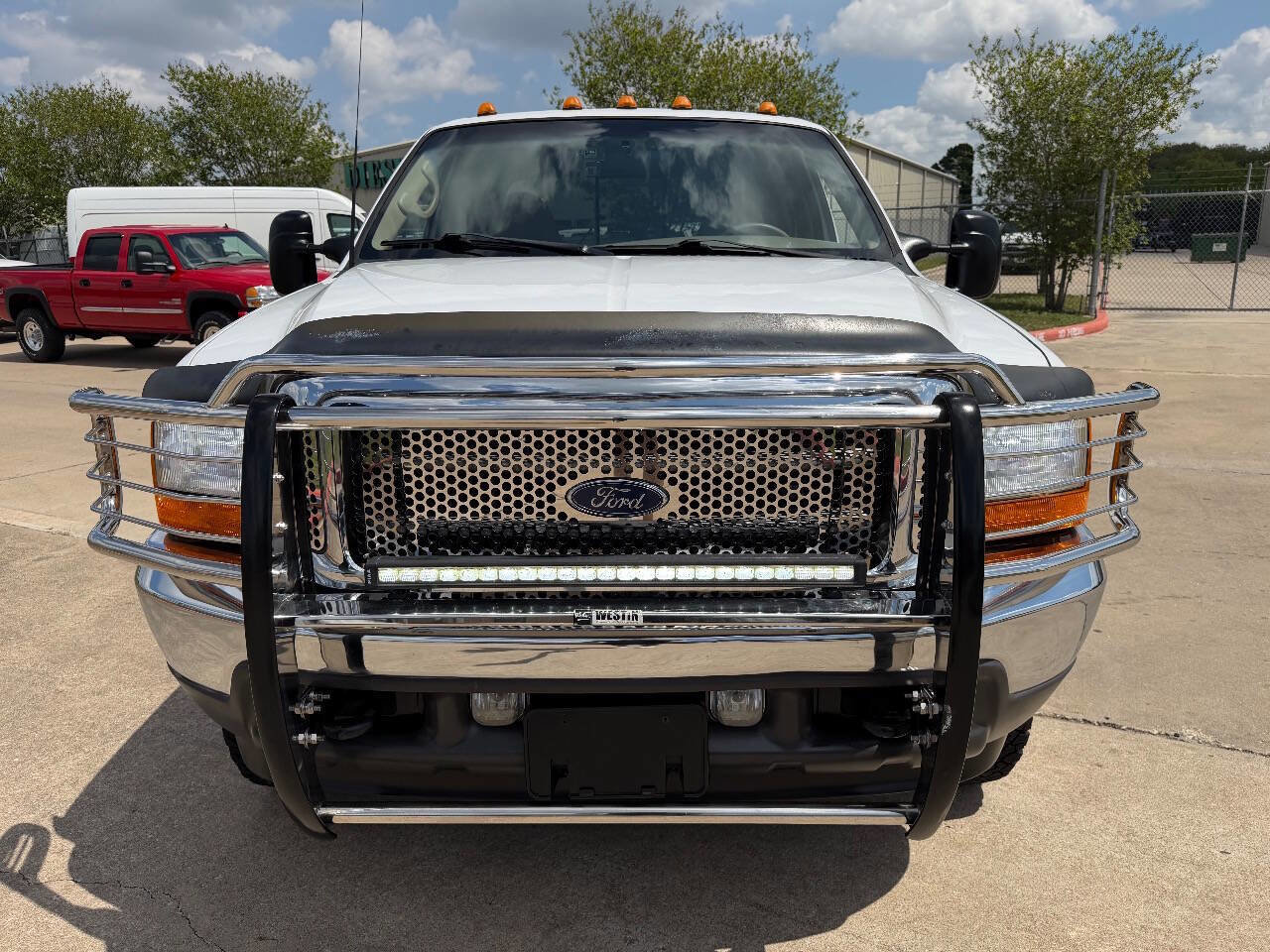 Used 2001 Ford F350 Lariat image 14