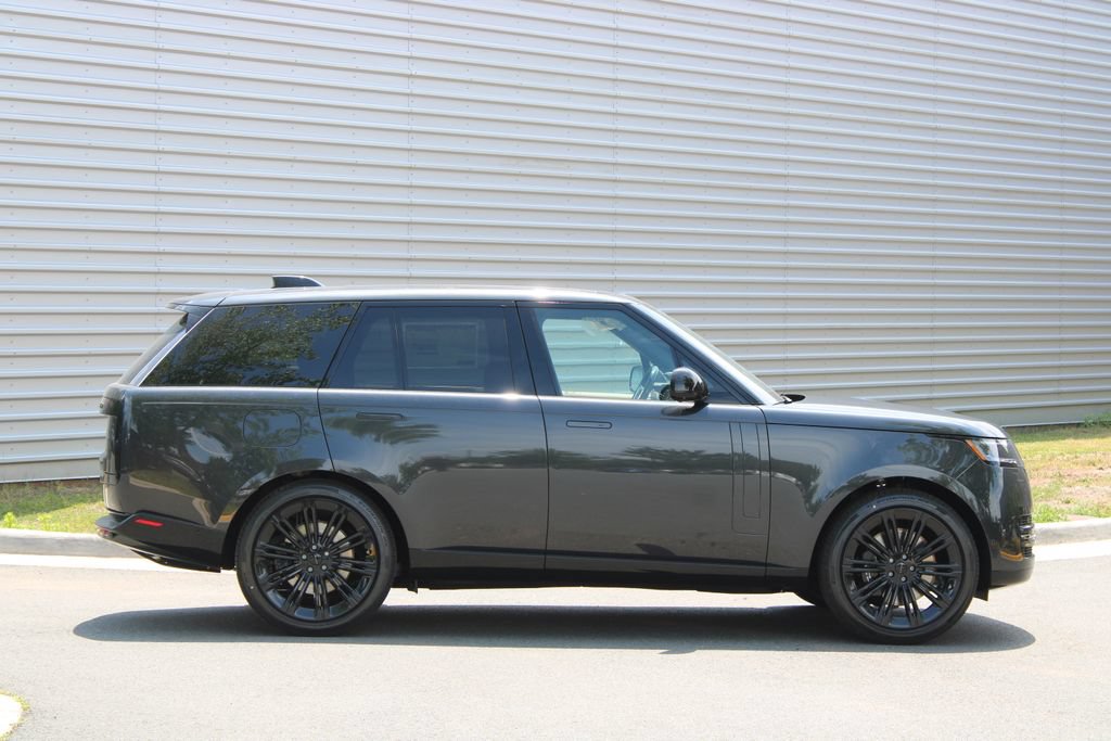 New 2026 Land Rover Range Rover SE AWD/4WD image 3