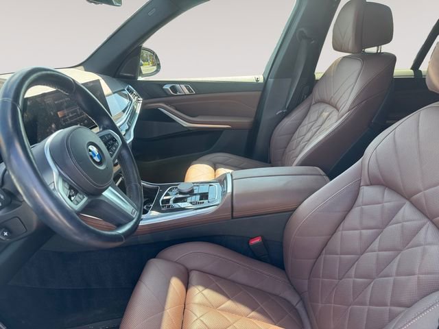 Used 2024 BMW X5 xDrive40i w/ M Sport Package image 9
