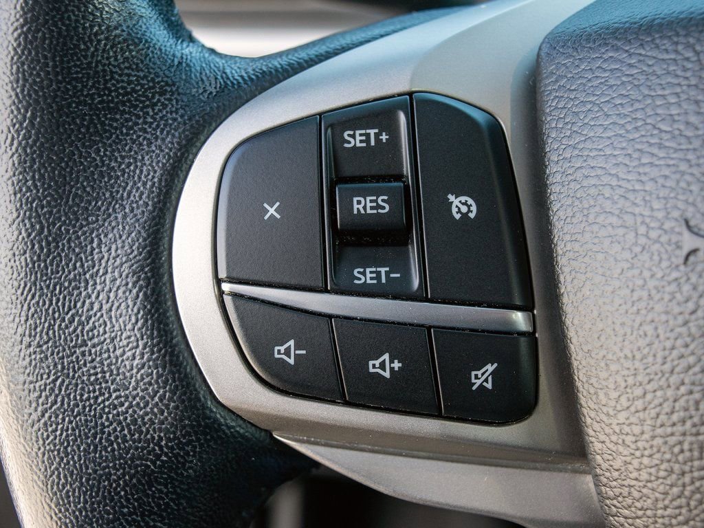 Used 2022 Ford Explorer XLT image 17