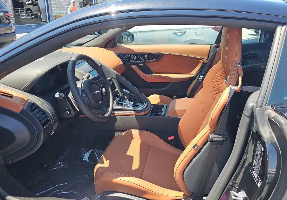Used 2024 Jaguar F-TYPE R AWD/4WD image 3