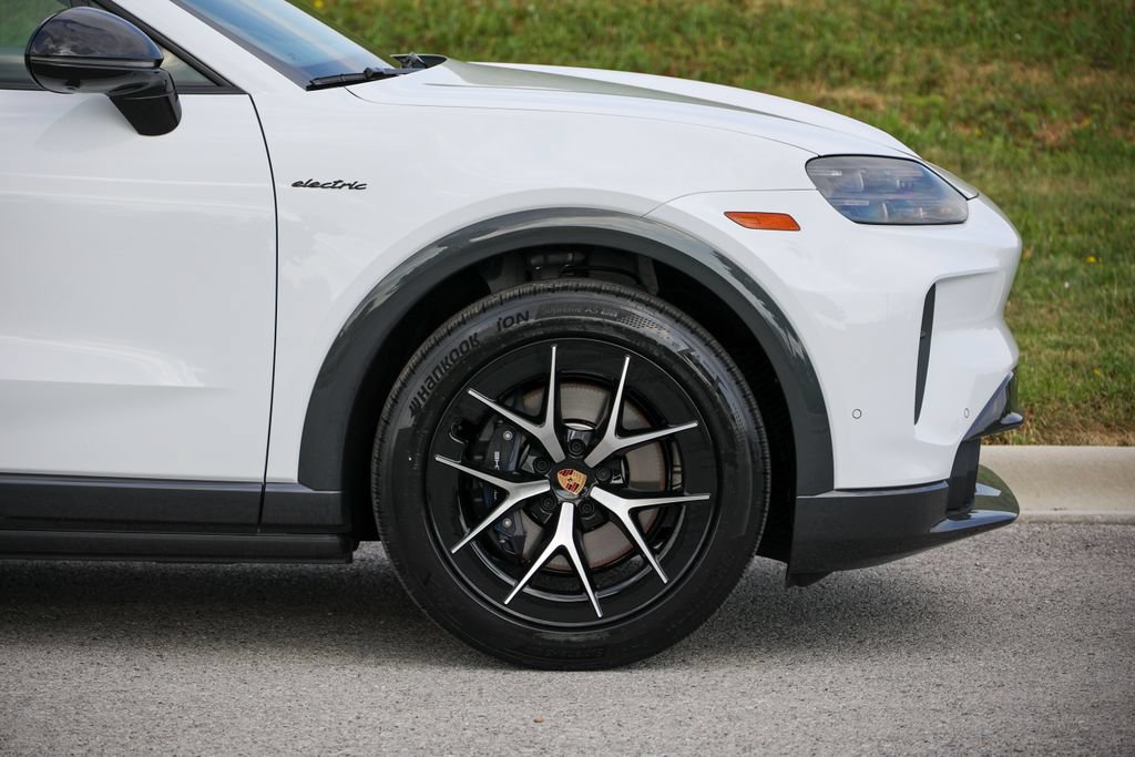 New 2026 Porsche Cayenne Electric AWD/4WD image 63