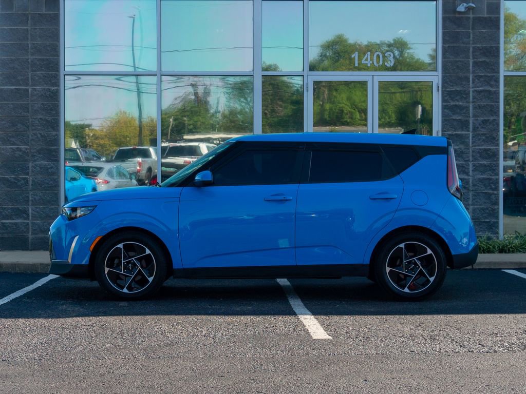 Used 2023 Kia Soul EX image 9